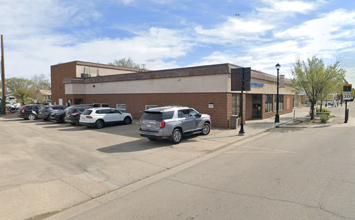 PRIME MIXED-USE BUILDING