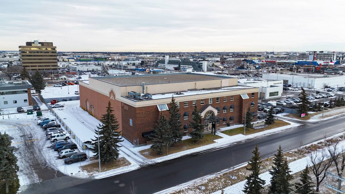 Edmonton Studio/Warehouse & Office Space for Lease – Film Alberta