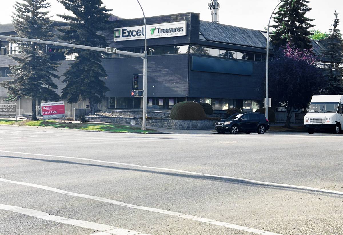 Office/Retail Condo for Lease – High Exposure West Edmonton Location