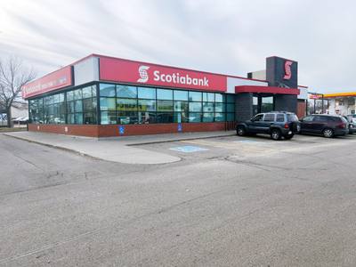 Retail Space for Lease 8108 118 Avenue Edmonton Parkdale Square