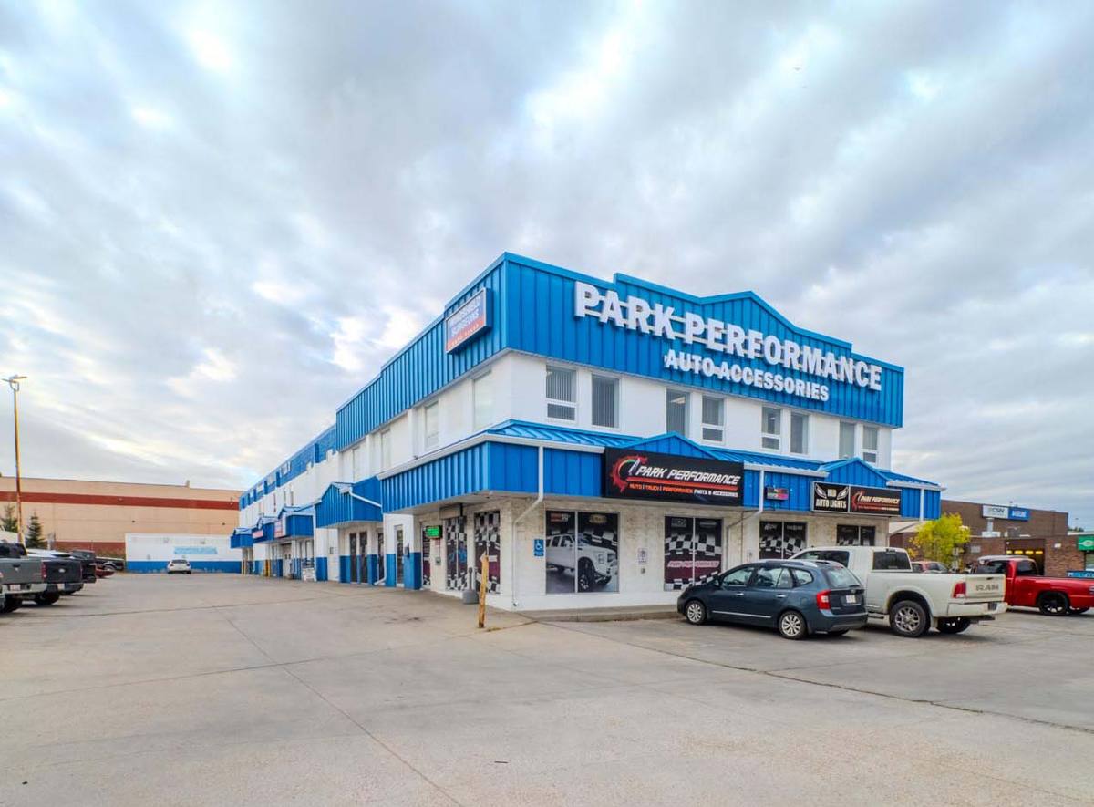 Sherwood Park Industrial Bays for Lease – 129 & 133 Seneca Road — leased by Cushman & Wakefield Edmonton