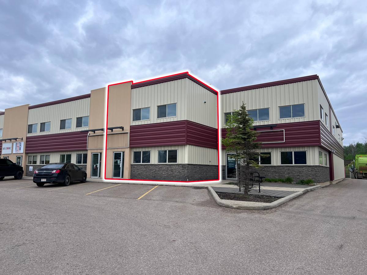 Industrial Condo for Lease – 3,291 SF with Bay & Offices in Fort McMurray