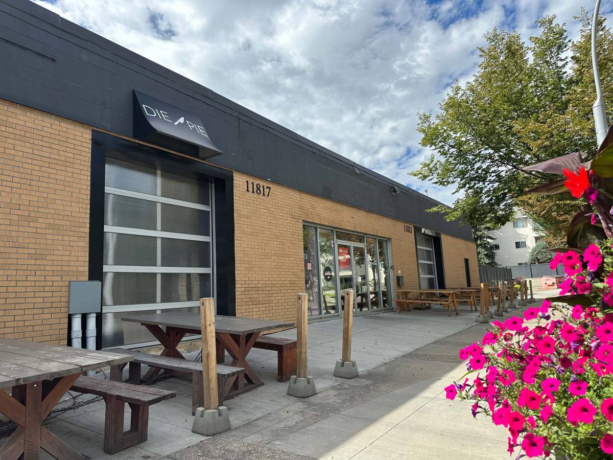 Queen Mary Park Restaurant Space for Lease - Edmonton, AB - Columbia Plaza
