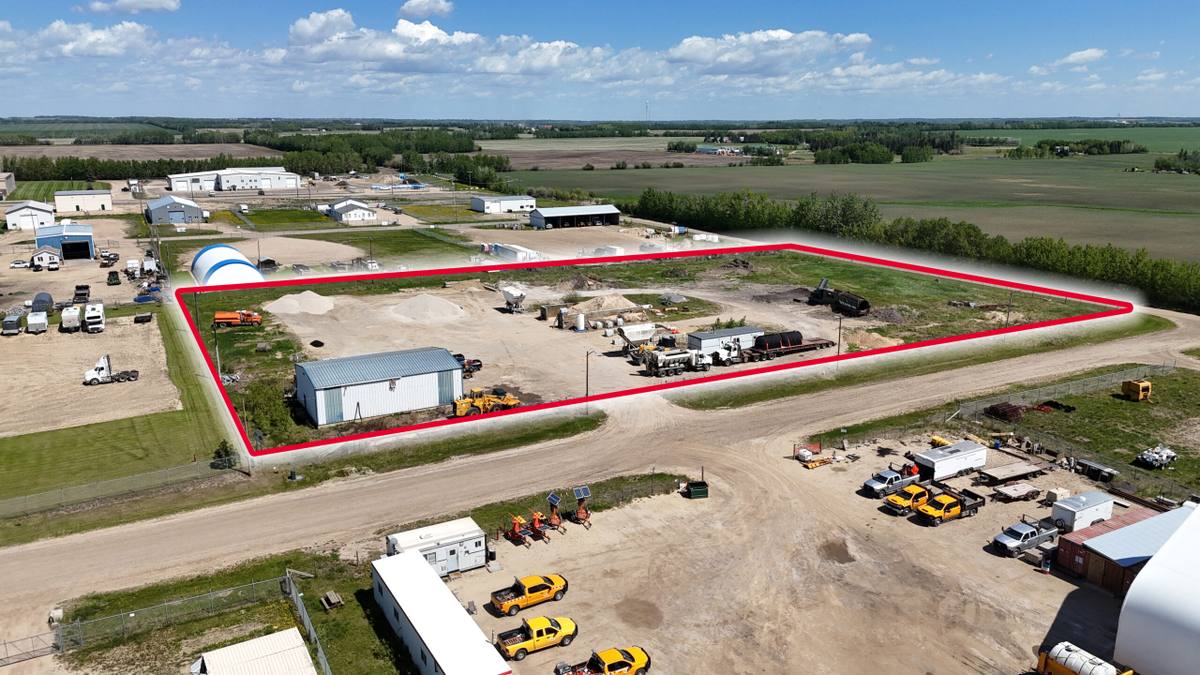 Industrial Shop on 3.97-Acre Yard for Sale - Barrhead, AB