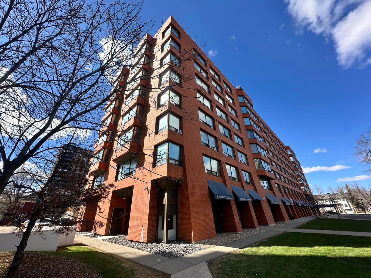 10150 114 Street Edmonton Medical Commercial Condominium for Sale