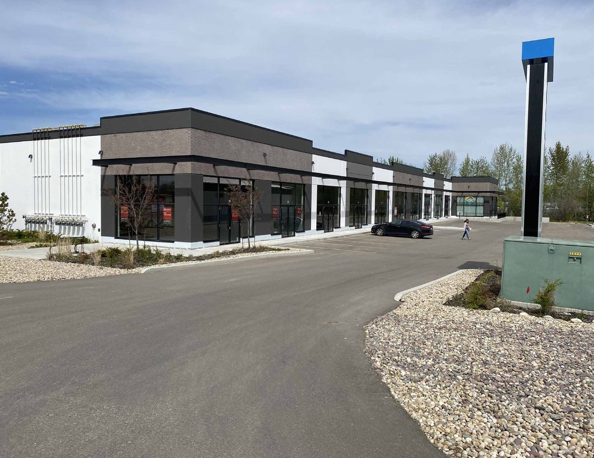 Stony Plain Retail Sublease Opportunity – Old Town Plaza